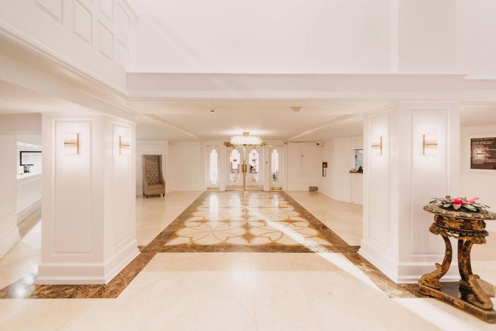 Alexander 1209 Beachfront Condo With 2 Pools , Beach Access, Sauna, Stores Miami Beach Exteriér fotografie